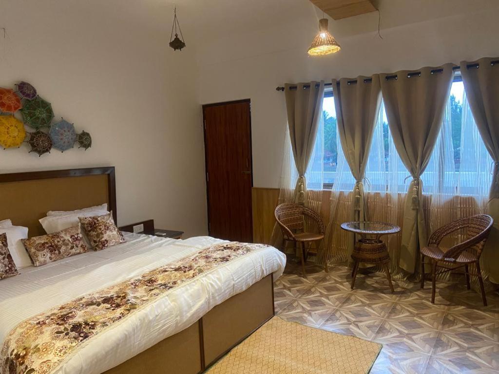 Veda5 Wellness Retreat & Spa Олд Гоа Екстериор снимка