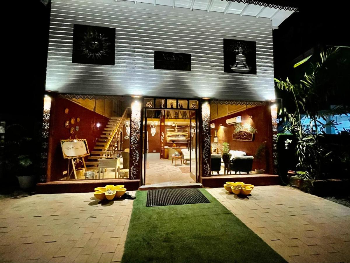 Veda5 Wellness Retreat & Spa Олд Гоа Екстериор снимка